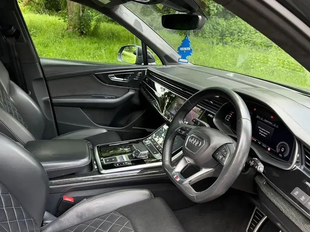 Used Audi Q7 Comfort 286 HP (210 kW) 2020 Grey SUV