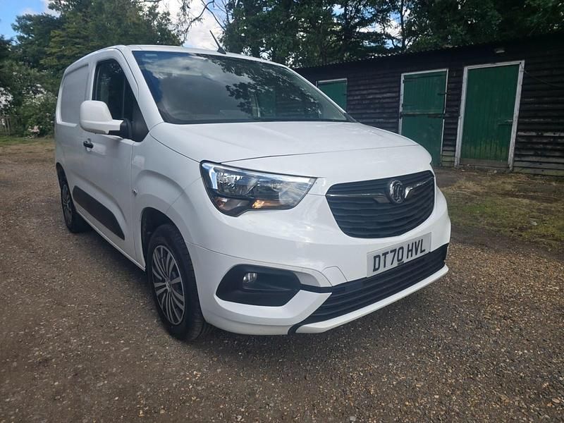 Used Vauxhall Combo Sportive 100 HP (73 kW) 2021 White Van