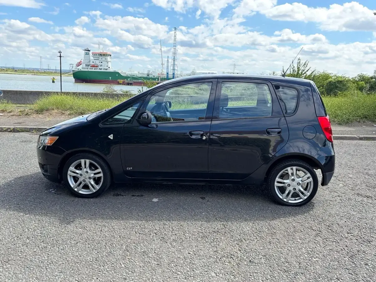 Used Mitsubishi Colt 2009 Black Hatchback