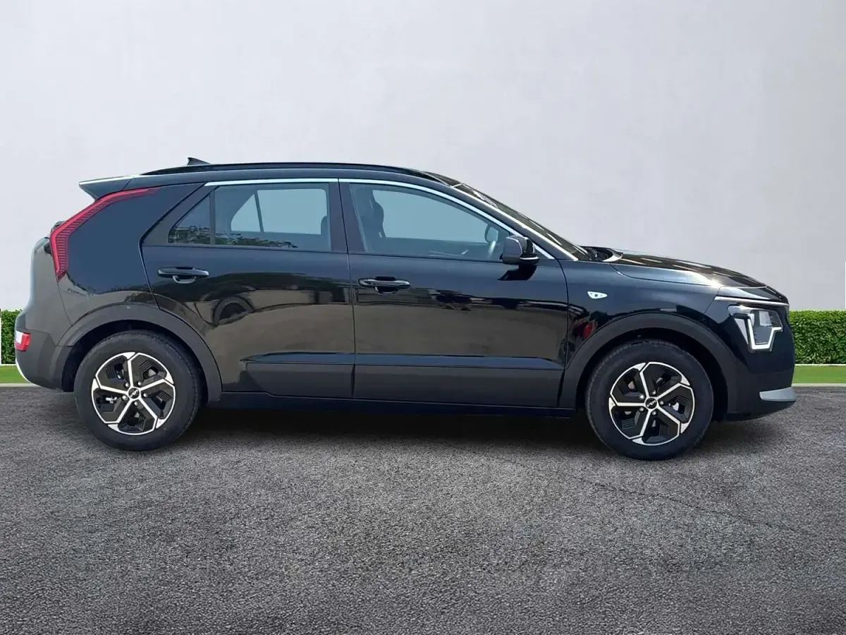 New Kia Niro 136 HP (100 kW) 2026 Black SUV