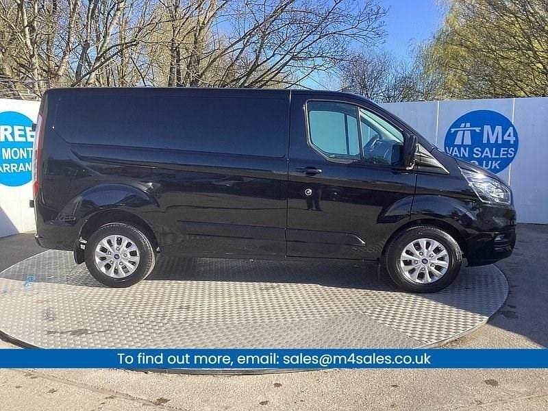Used Ford Transit Custom Limited 130 HP (95 kW) 2022 Black Van