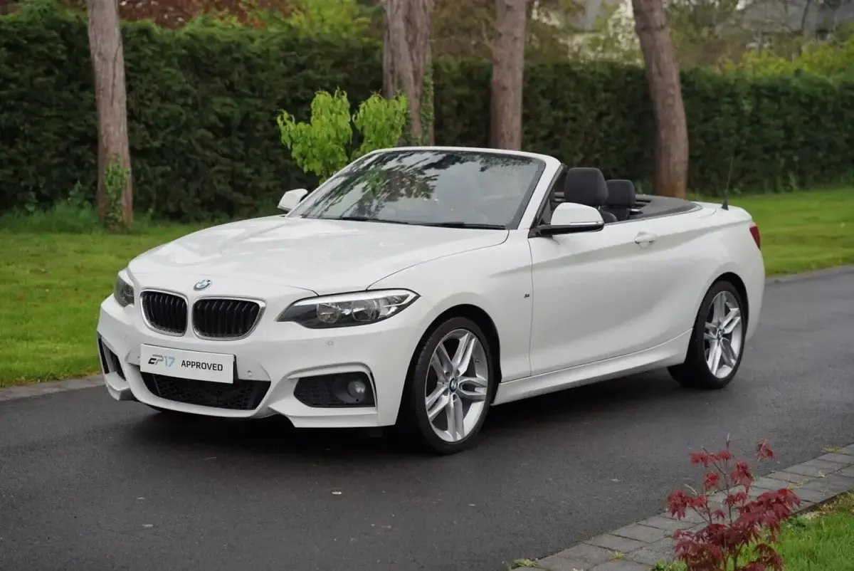 Begagnad BMW 218 M Sport 2015 Vit Cab