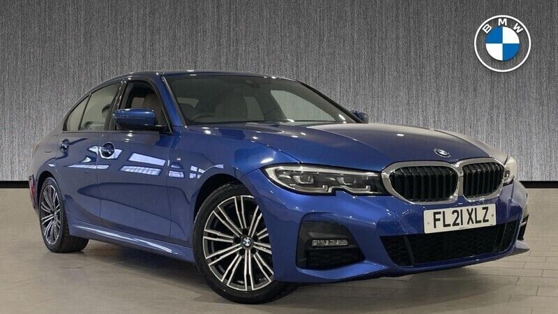 Blue Used 2021 BMW 318 M Sport | £18,499 (Good price) - Image 1/4