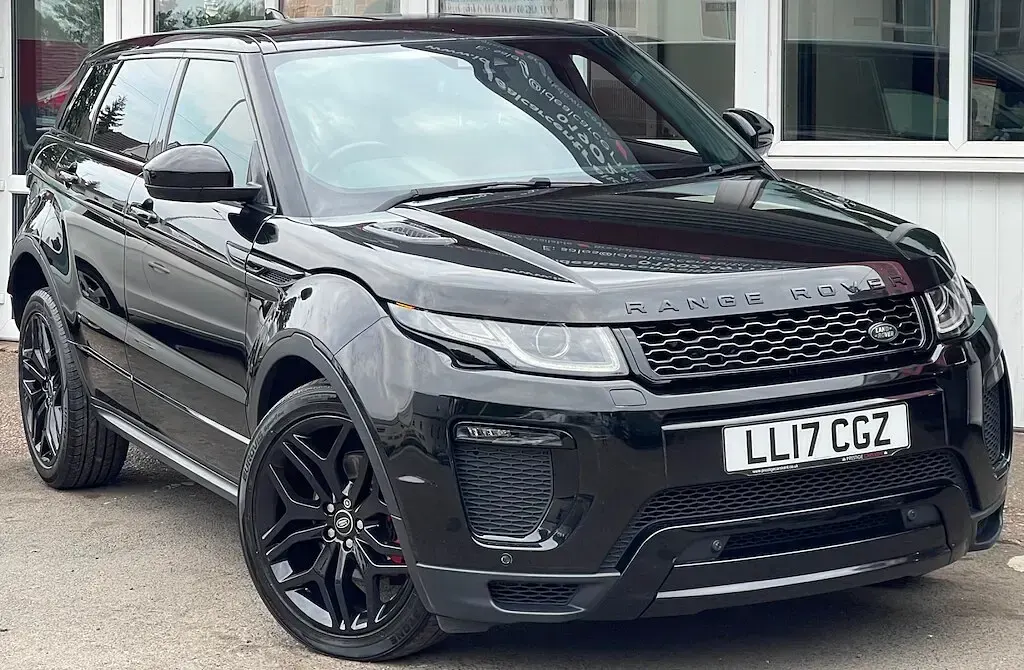 Used Land Rover Range Rover evoque HSE Dynamic 180 HP (132 kW) 2017 Black Estate