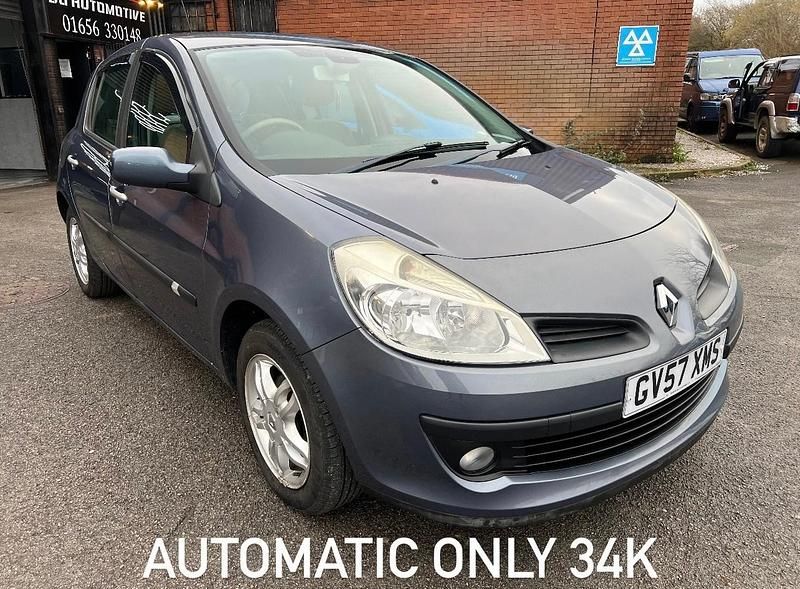 Blue Used 2007 Renault Clio II Privilege Hatchback | £2,495 (Good price) - Image 1/4