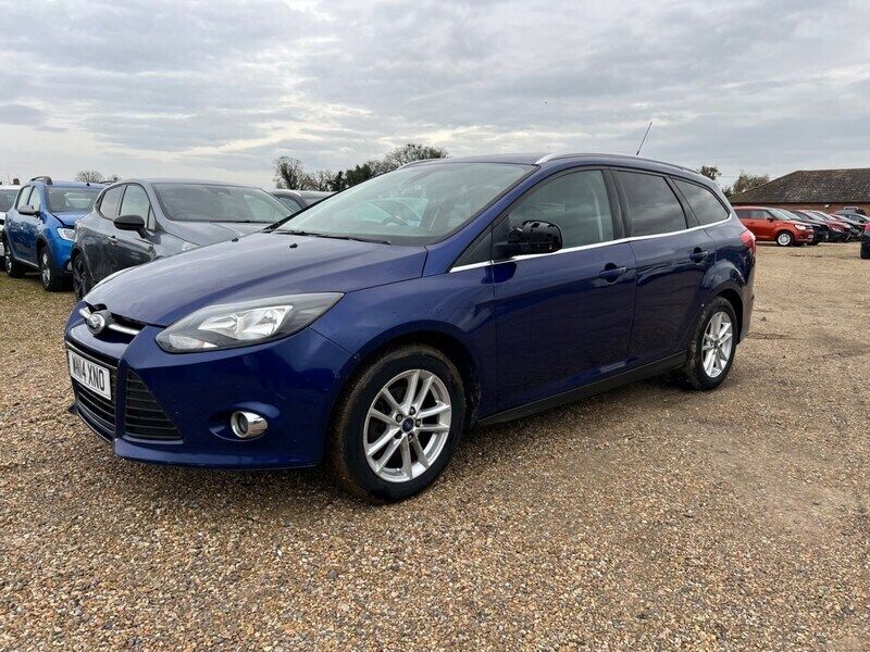 Blue Used 2014 Ford Focus Titanium Estate | £3,900 (Super price) - Image 1/4