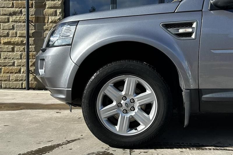 Used Land Rover Freelander 2 S 150 HP (110 kW) 2012 Grey SUV