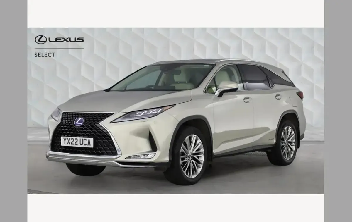 Used Lexus RX450hL 313 HP (230 kW) 2022 White SUV