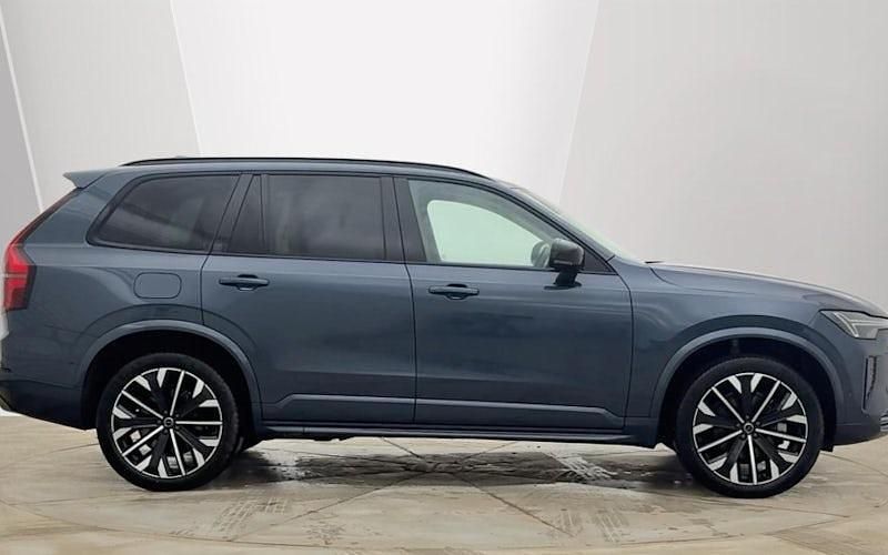 Used Volvo XC90 Ultra 250 HP (183 kW) 2025 Denim blue SUV