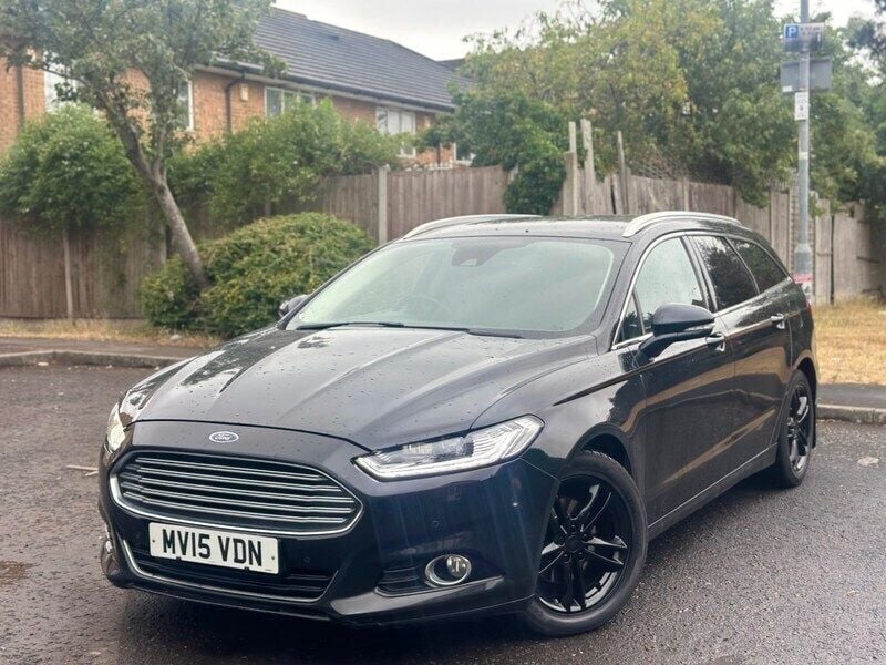 Black Used 2015 Ford Mondeo Titanium Estate | £4,690 (Fair price) - Image 1/4
