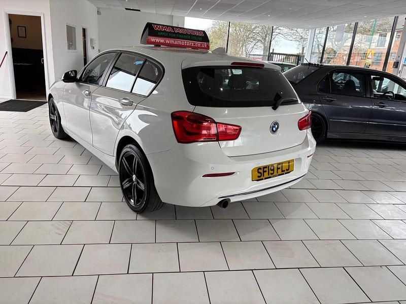 Used BMW 118 Sport Line 2019 White Hatchback