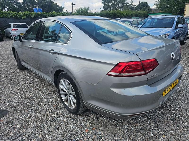 Used VW Passat SE 120 HP (88 kW) 2015 Silver Sedan