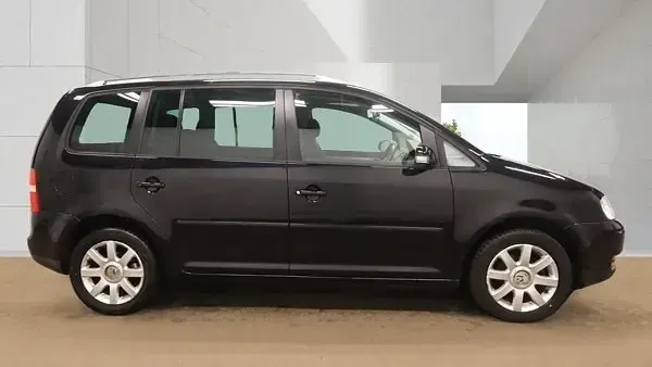 Used VW Touran SE 2006 Black MPV