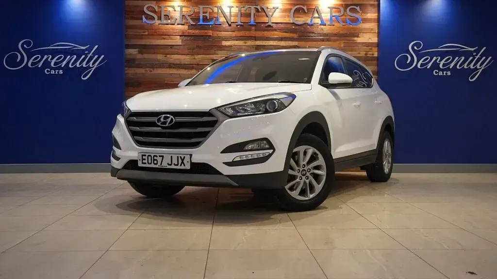 Used Hyundai Tucson SE 132 HP (97 kW) 2017 White SUV