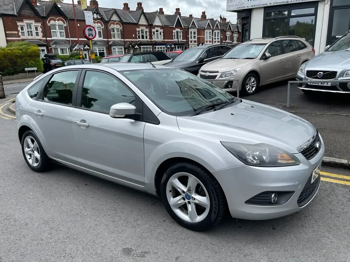Used Ford Focus Zetec 2008 Silver Hatchback