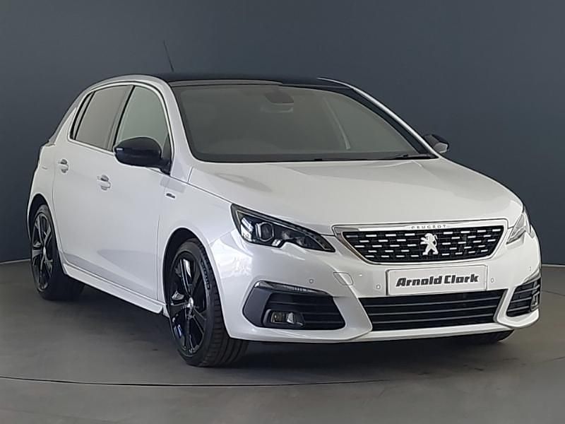Used Peugeot 308 GT-line 131 HP (96 kW) 2019 White Hatchback