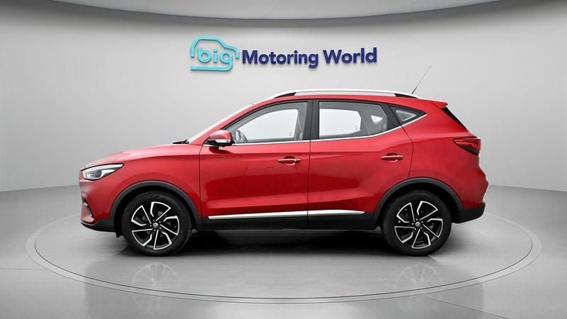 Used MG ZS Exclusive 111 HP (81 kW) 2023 Red SUV
