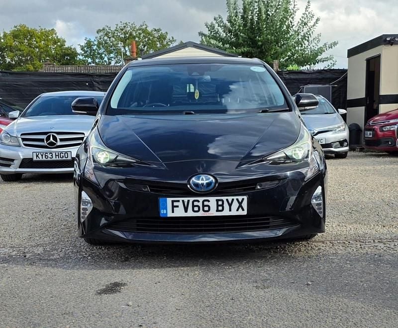 Black Used 2016 Toyota Prius Business Edition Hatchback | £7,650 (Good price) - Image 1/4