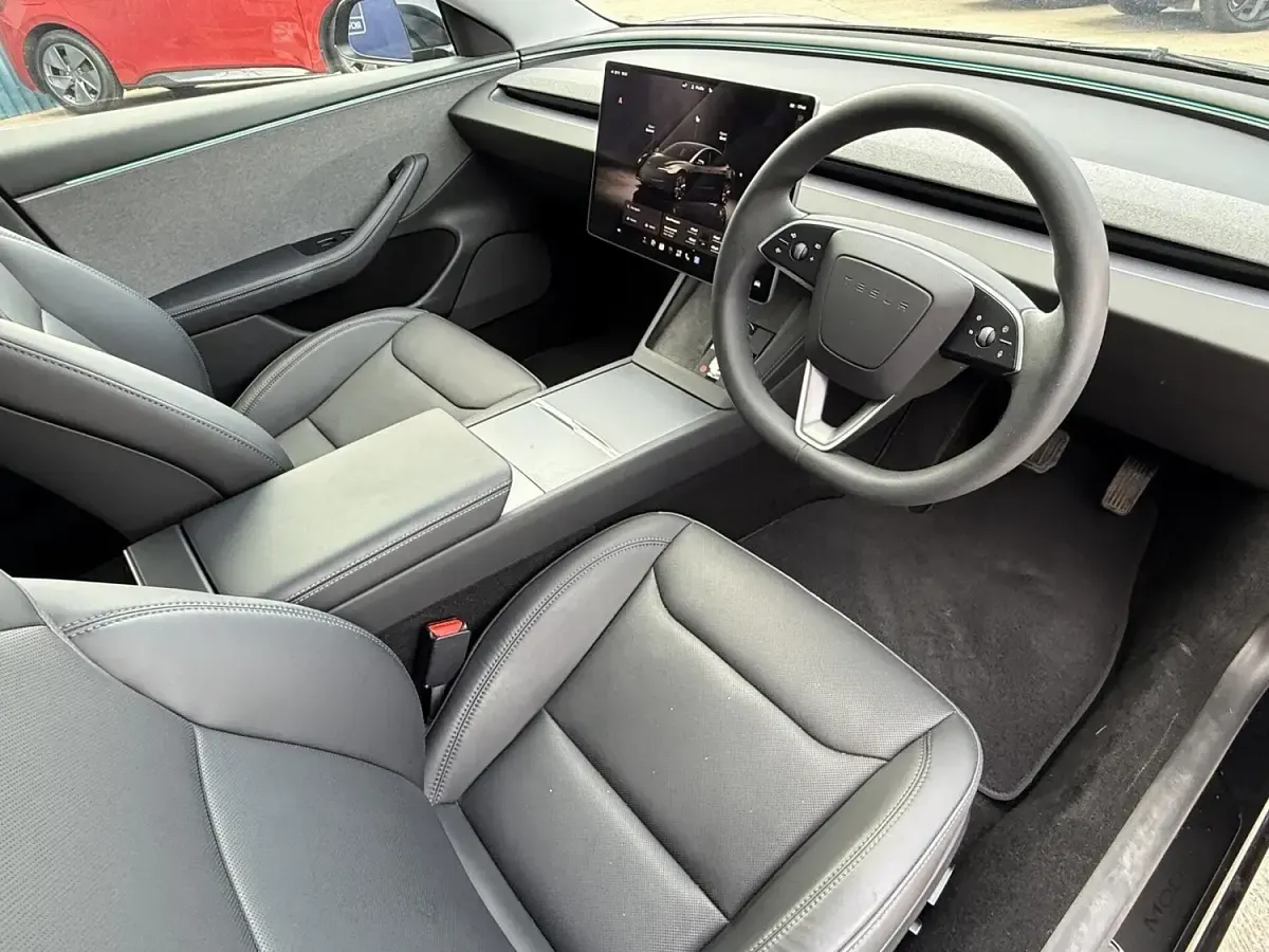 Used Tesla Model 3 RWD 152 kW (208 HP) 2025 Black Sedan