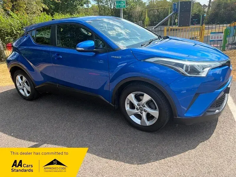 Used Toyota C-HR 122 HP (89 kW) 2018 Blue SUV