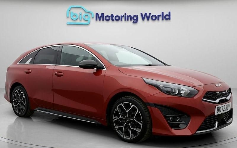 Used Kia ProCeed GT-Line 159 HP (116 kW) 2023 Red Estate
