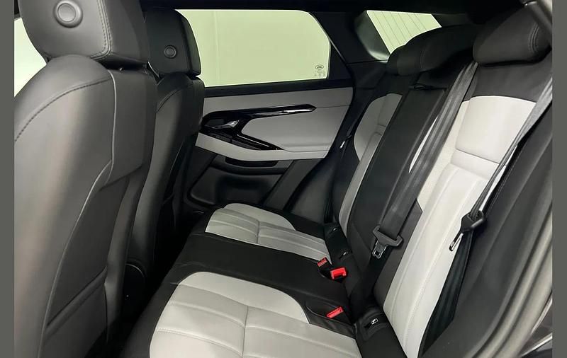 New Land Rover Range Rover evoque SE Dynamic 200 HP (147 kW) 2026 Grey SUV