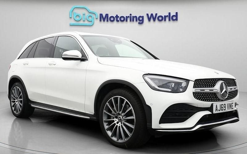 Used 2022 Mercedes GLC300 AMG Line Premium Estate | £26,800 (Super price) - Image 1/4