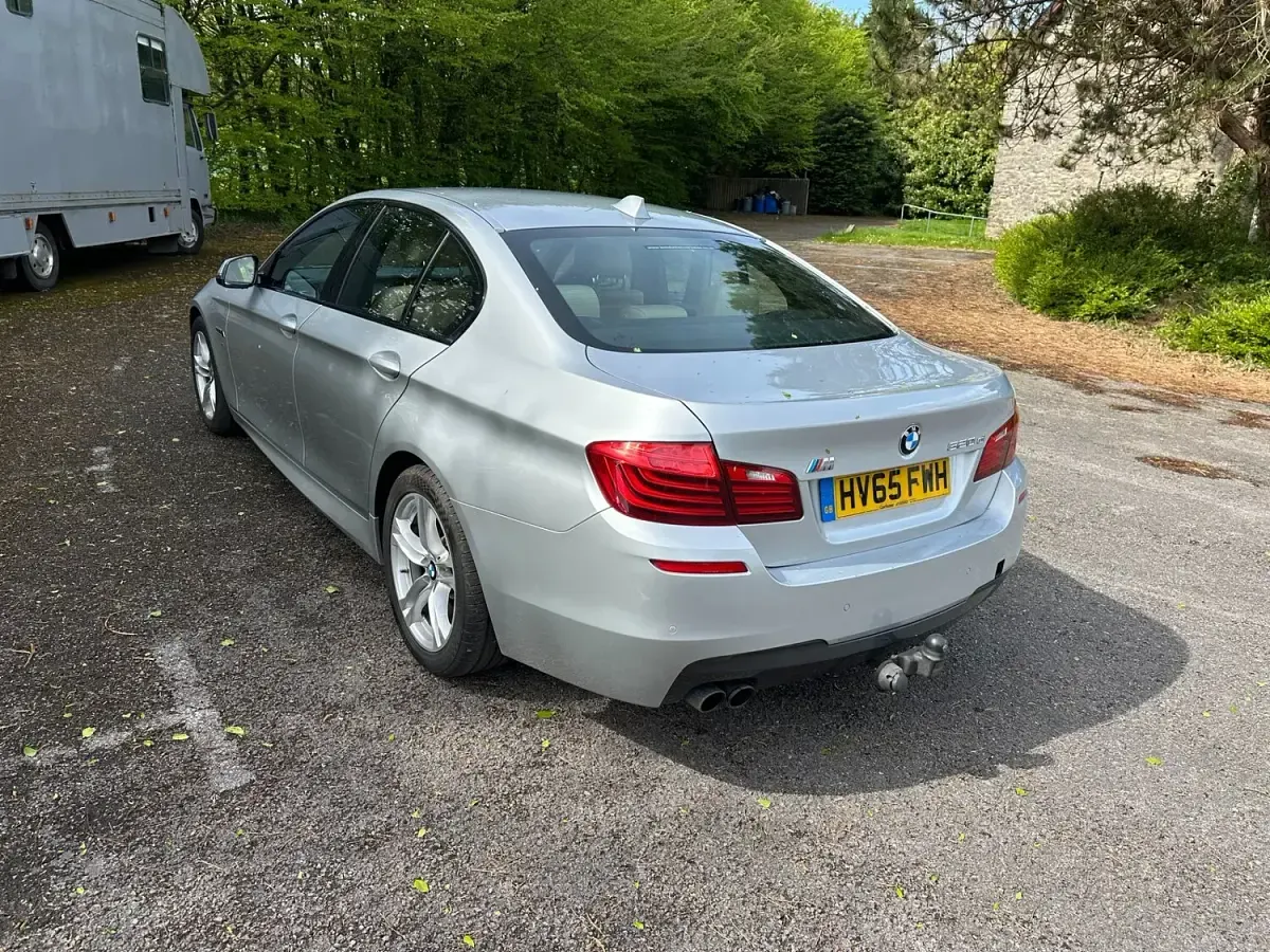 Usado BMW 520 M Sport 2015 Plateado Berlina