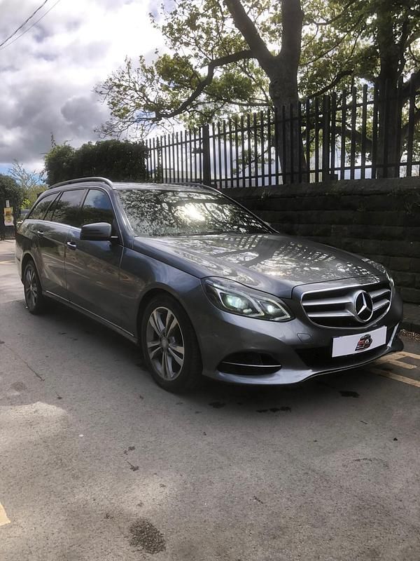 Used Mercedes E220 SE 2015 Grey Estate