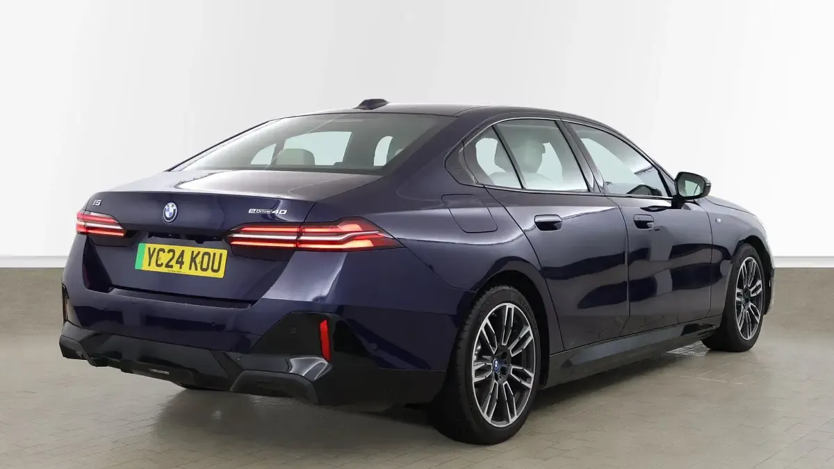 Used BMW i5 M Sport 246 kW (335 HP) 2024 Blue Sedan