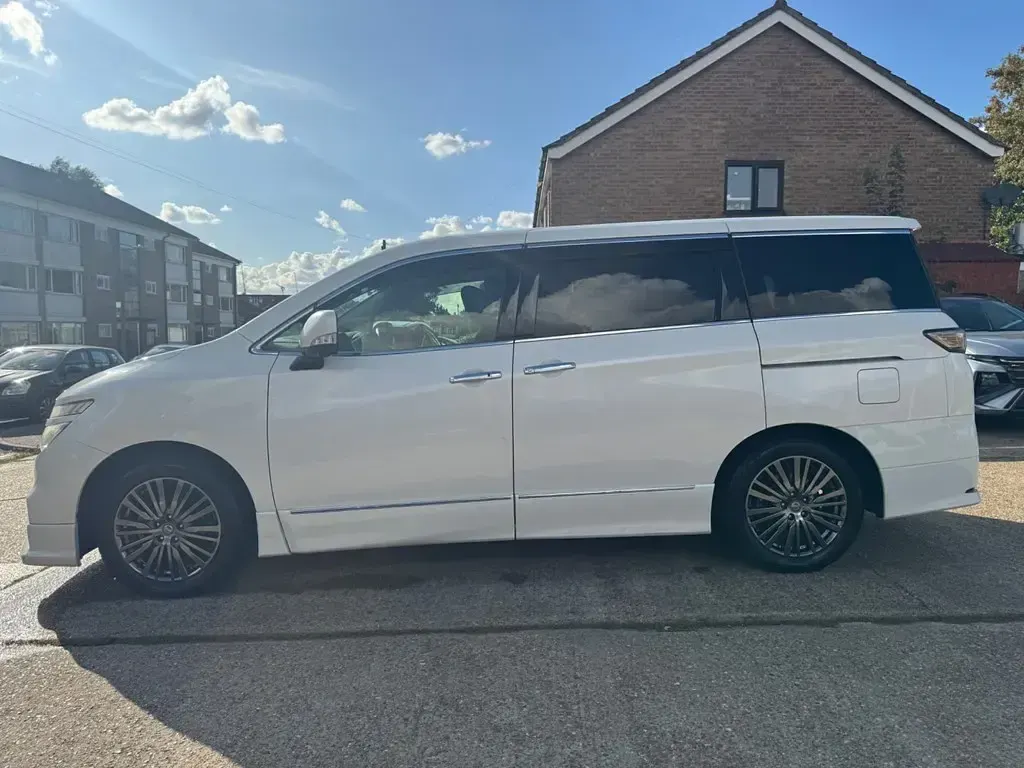 Used Nissan Elgrand 2025 MPV