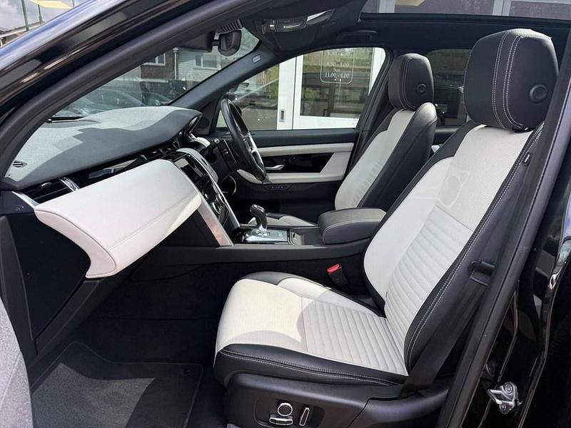 Used Land Rover Discovery Sport SE Dynamic 204 HP (150 kW) 2022 Black SUV