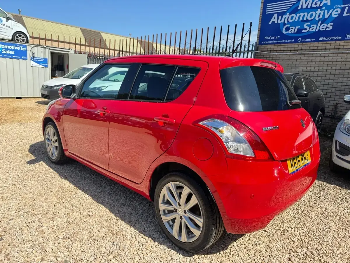 Used Suzuki Swift SZ4 94 HP (69 kW) 2015 Red Hatchback