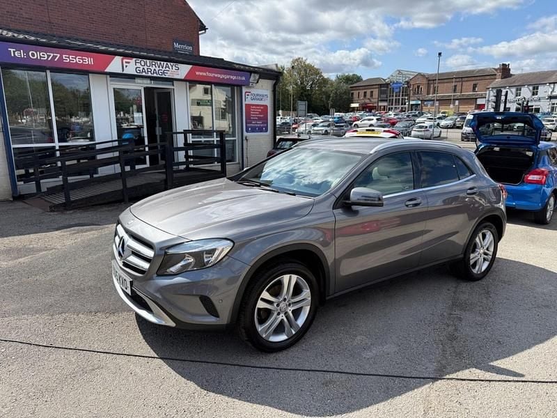 Grey Used 2015 Mercedes GLA200 Executive SUV | £6,490 (Good price) - Image 1/3