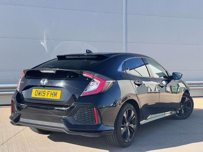 Begagnad Honda Civic SR 126 HK (92 kW) 2019 Svart Halvkombi