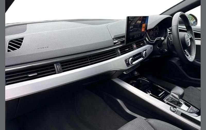 Used Audi A4 S-Line 147 HP (108 kW) 2023 Black Sedan