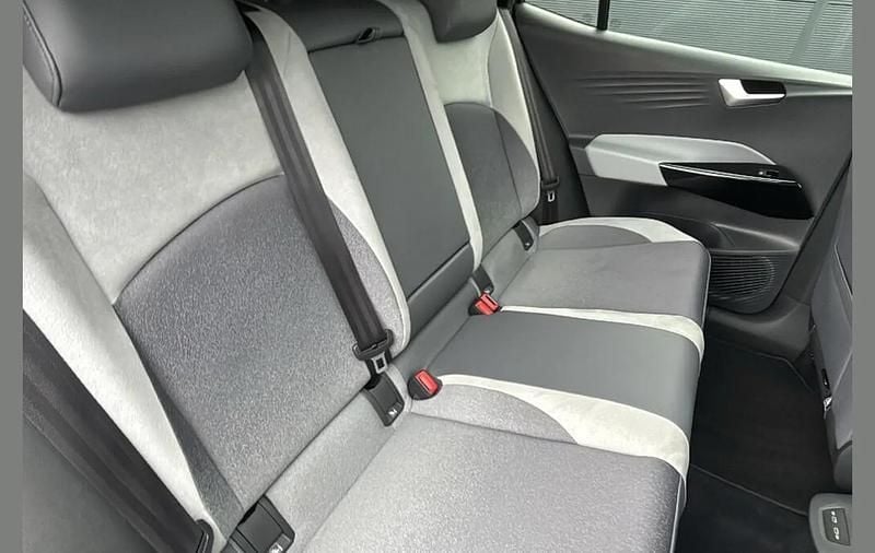 Used VW ID.3 Pro Performance 150 kW (204 HP) 2021 Blue Hatchback