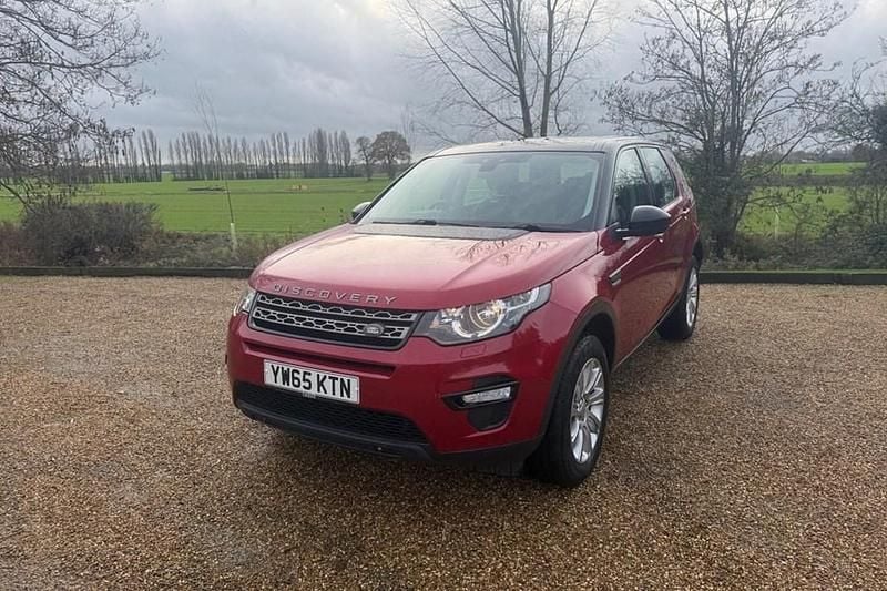 Red Used 2015 Land Rover Discovery Sport SE SUV | £7,991 (Good price) - Image 1/1