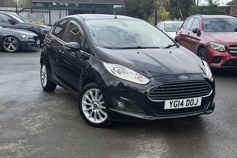 Used Ford Fiesta Titanium X 100 HP (73 kW) 2014 Black Hatchback