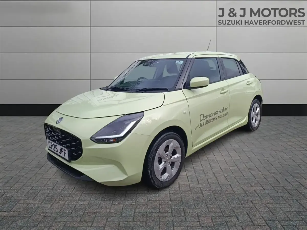 Used Suzuki Swift 82 HP (60 kW) 2025 Yellow Hatchback