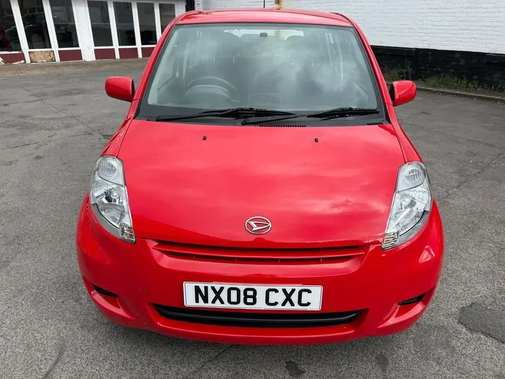 Used Daihatsu Sirion 90 HP (66 kW) 2008 Red Hatchback