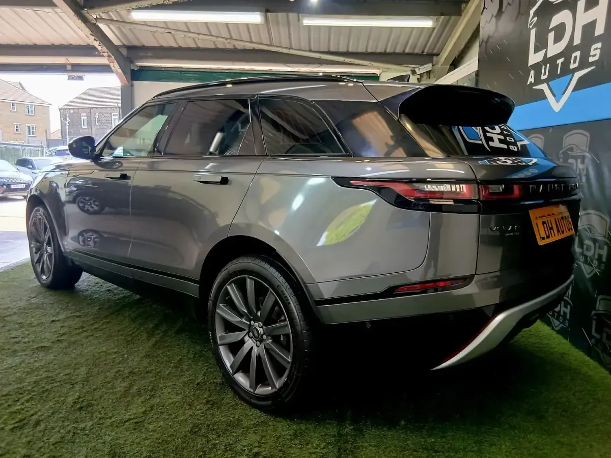 Used Land Rover Range Rover Velar HSE Dynamic 236 HP (173 kW) 2018 Grey SUV