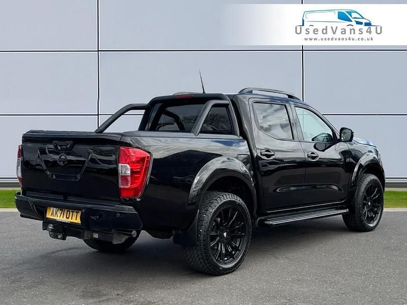 Used Nissan Navara N-Guard 190 HP (139 kW) 2021 Black Pickup