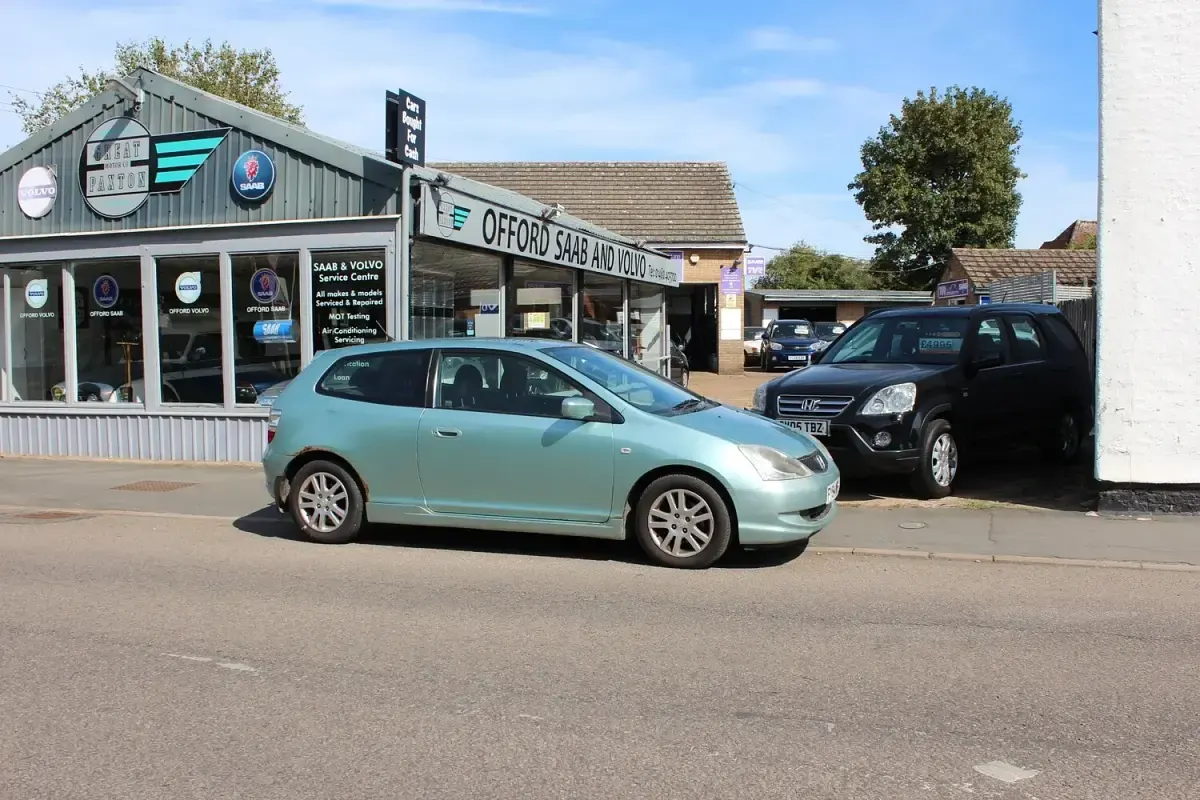 Used Honda Civic SE 110 HP (80 kW) 2004 Silver Hatchback
