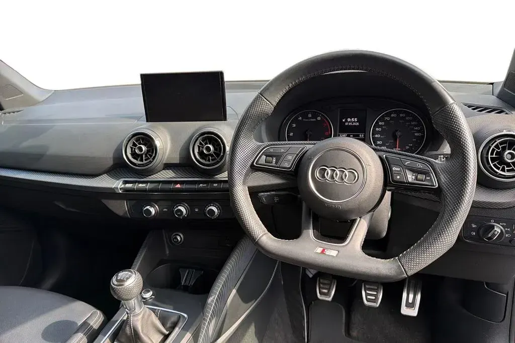 Used Audi Q2 S-Line 150 HP (110 kW) 2018 Blue SUV