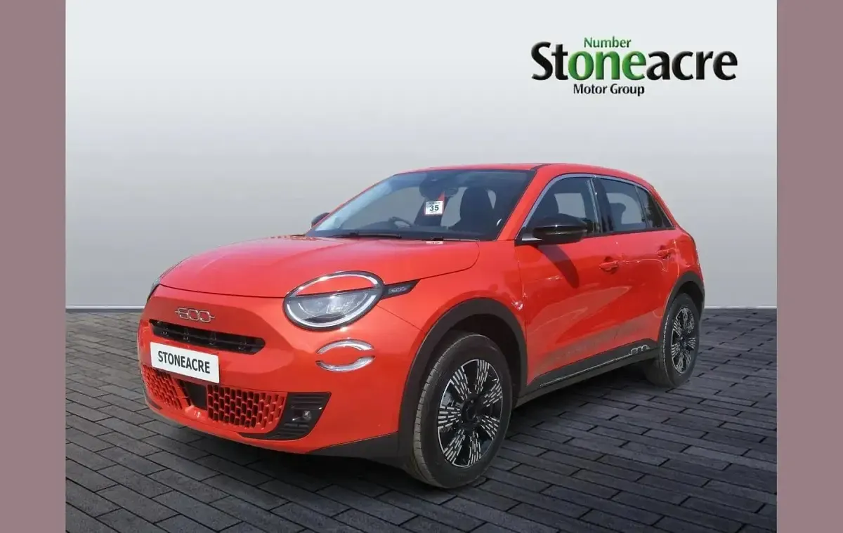 New Fiat 600 136 HP (100 kW) 2025 Orange Hatchback