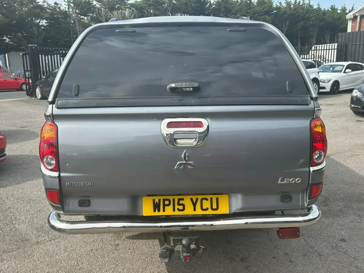 Used Mitsubishi L200 176 HP (129 kW) 2015 Grey Pickup