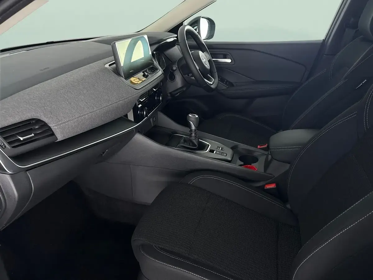 New Nissan Qashqai Acenta Premium 2025 Black SUV