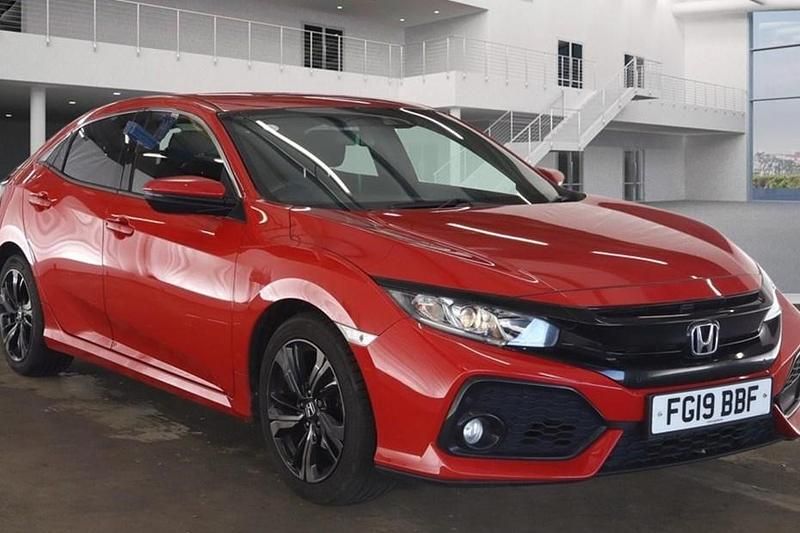 Used Honda Civic SR 126 HP (92 kW) 2019 Rallye red Hatchback