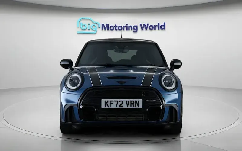 Usado Mini Cooper S Hatch 178 CV (130 kW) 2022 Azul Utilitario